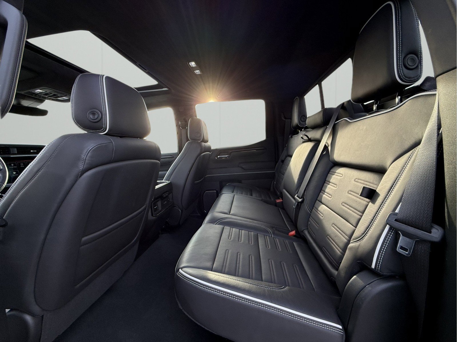 Used 2023 GMC Sierra 1500 AT4X w/ AT4X AEV Edition image 8