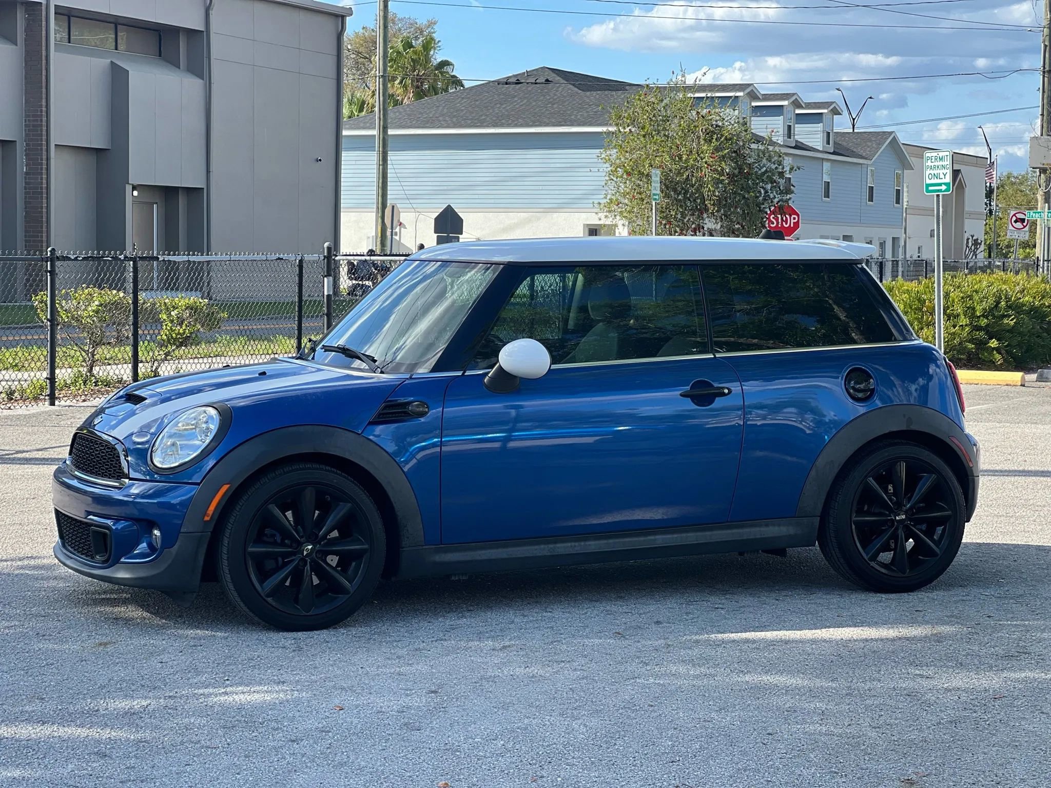 Used 2013 MINI Cooper S w/ Technology Pkg 2 FWD image 4