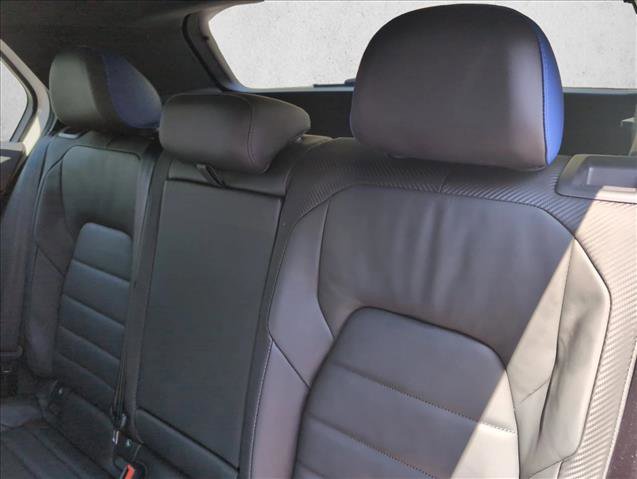 Used 2023 Volkswagen Golf 20th Anniversary Edition image 18