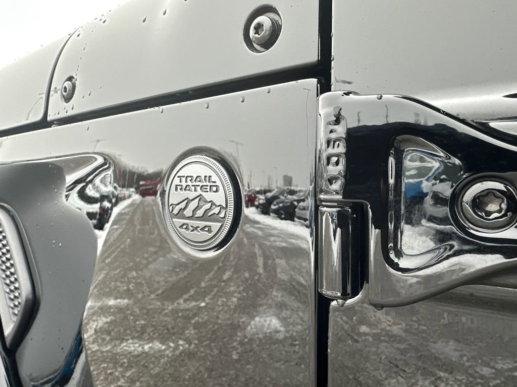 Used 2024 Jeep Gladiator Sport image 46