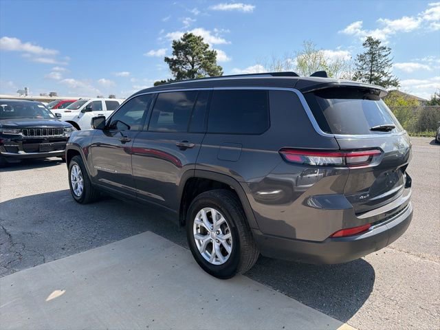 Used 2023 Jeep Grand Cherokee L Limited w/ Luxury Tech Group II image 7