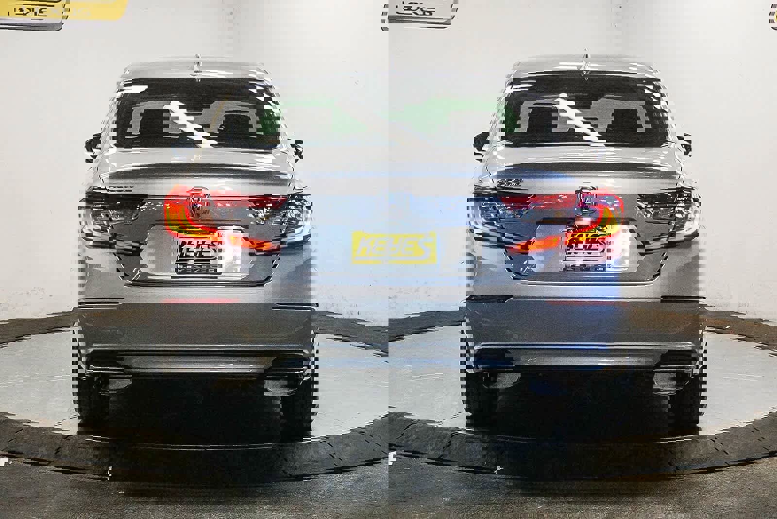 Used 2018 Honda Accord LX image 3