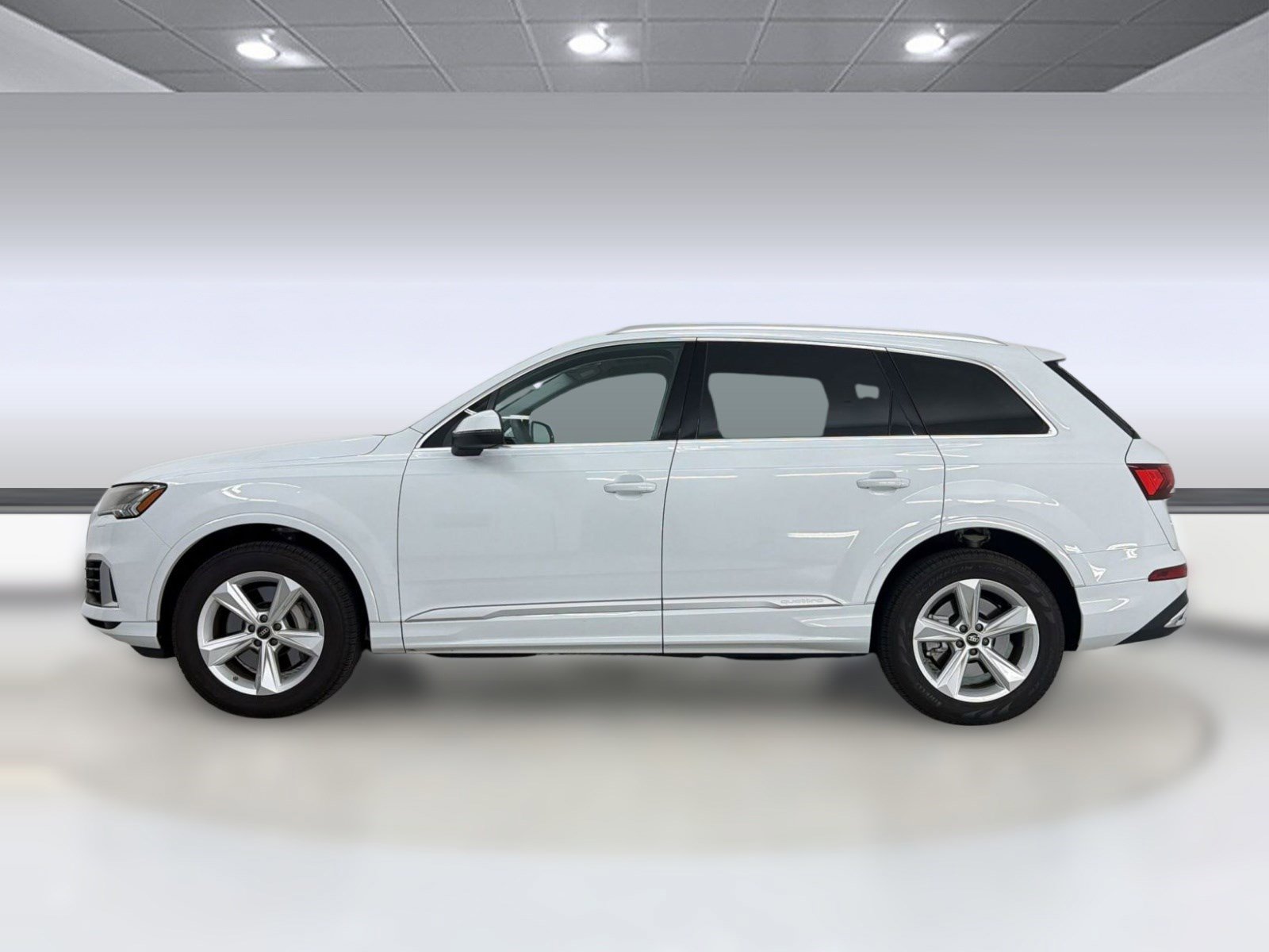 Used 2023 Audi Q7 3.0T Premium AWD/4WD image 2