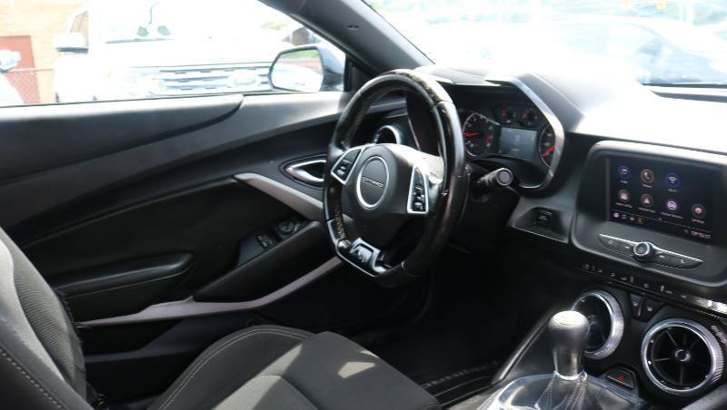 Used 2020 Chevrolet Camaro LS RWD image 20