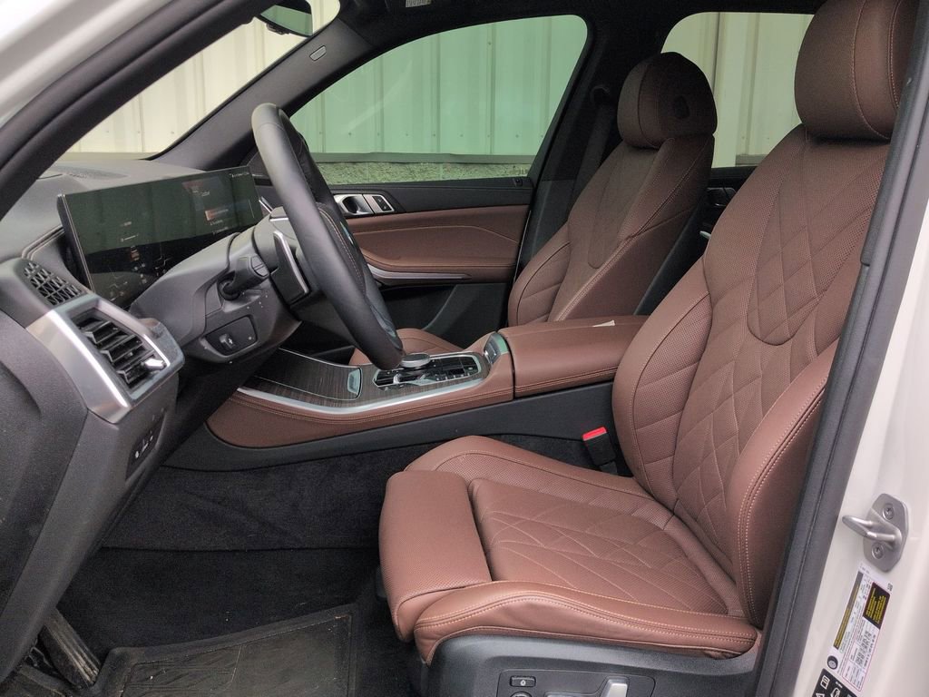Used 2026 BMW X5 xDrive40i w/ Premium Package AWD/4WD image 12