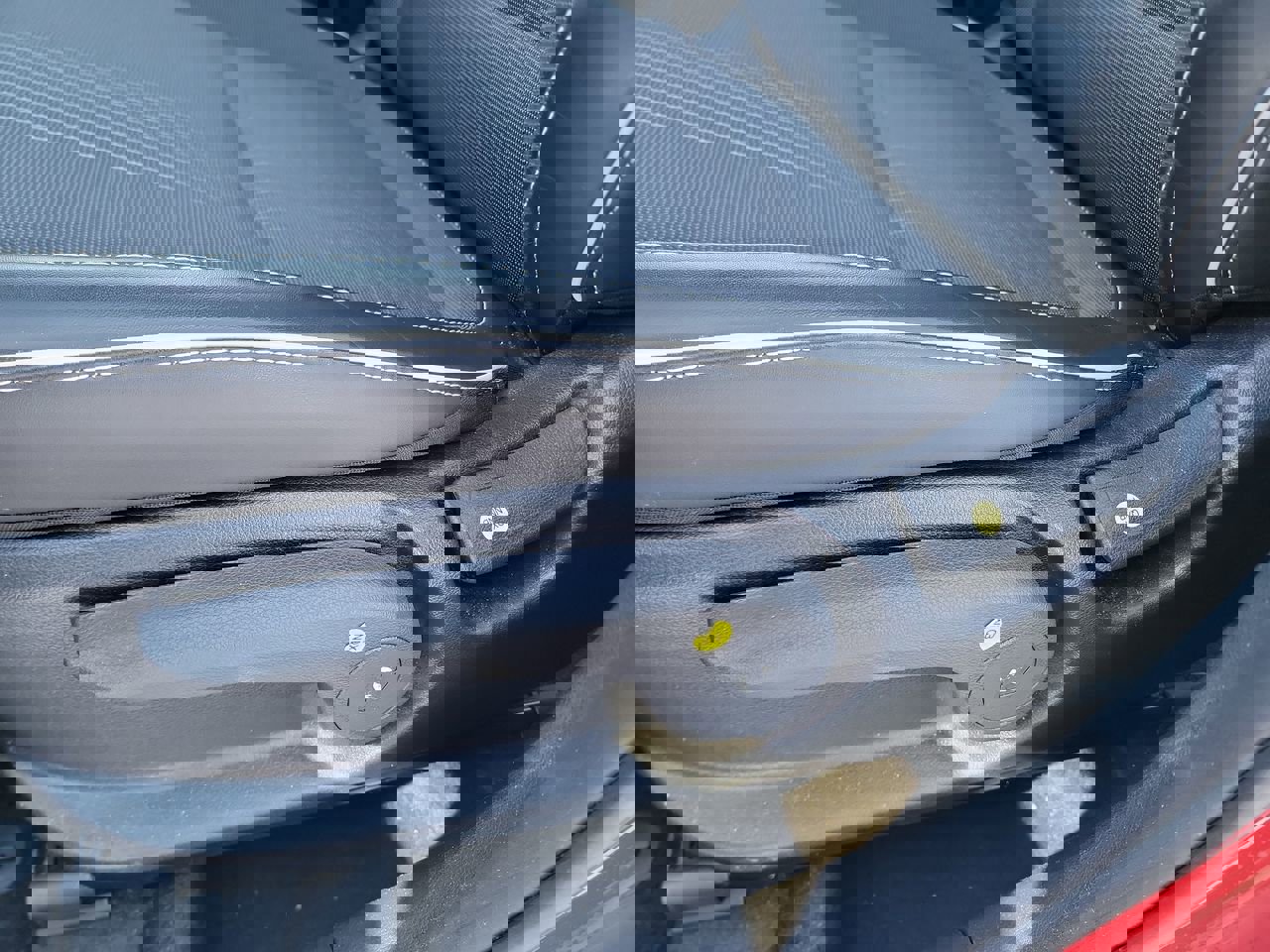 Certified 2023 Hyundai Venue Limited image 12