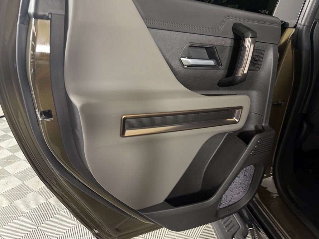 Used 2025 GMC Hummer EV 2X AWD/4WD image 24