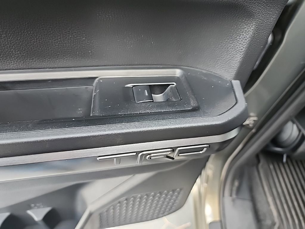 Used 2025 Toyota Tacoma TRD Off-Road image 28