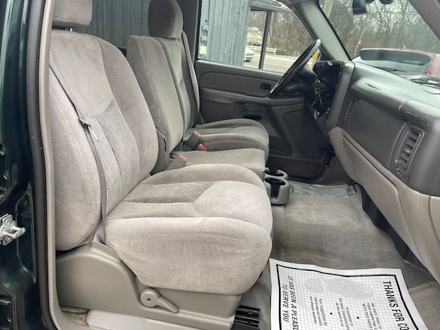 Used 2004 Chevrolet Tahoe LS RWD image 15