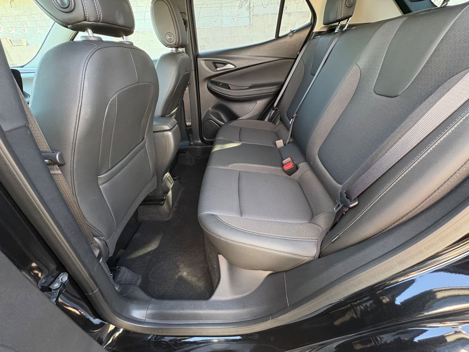 Used 2025 Buick Encore GX Preferred FWD image 24