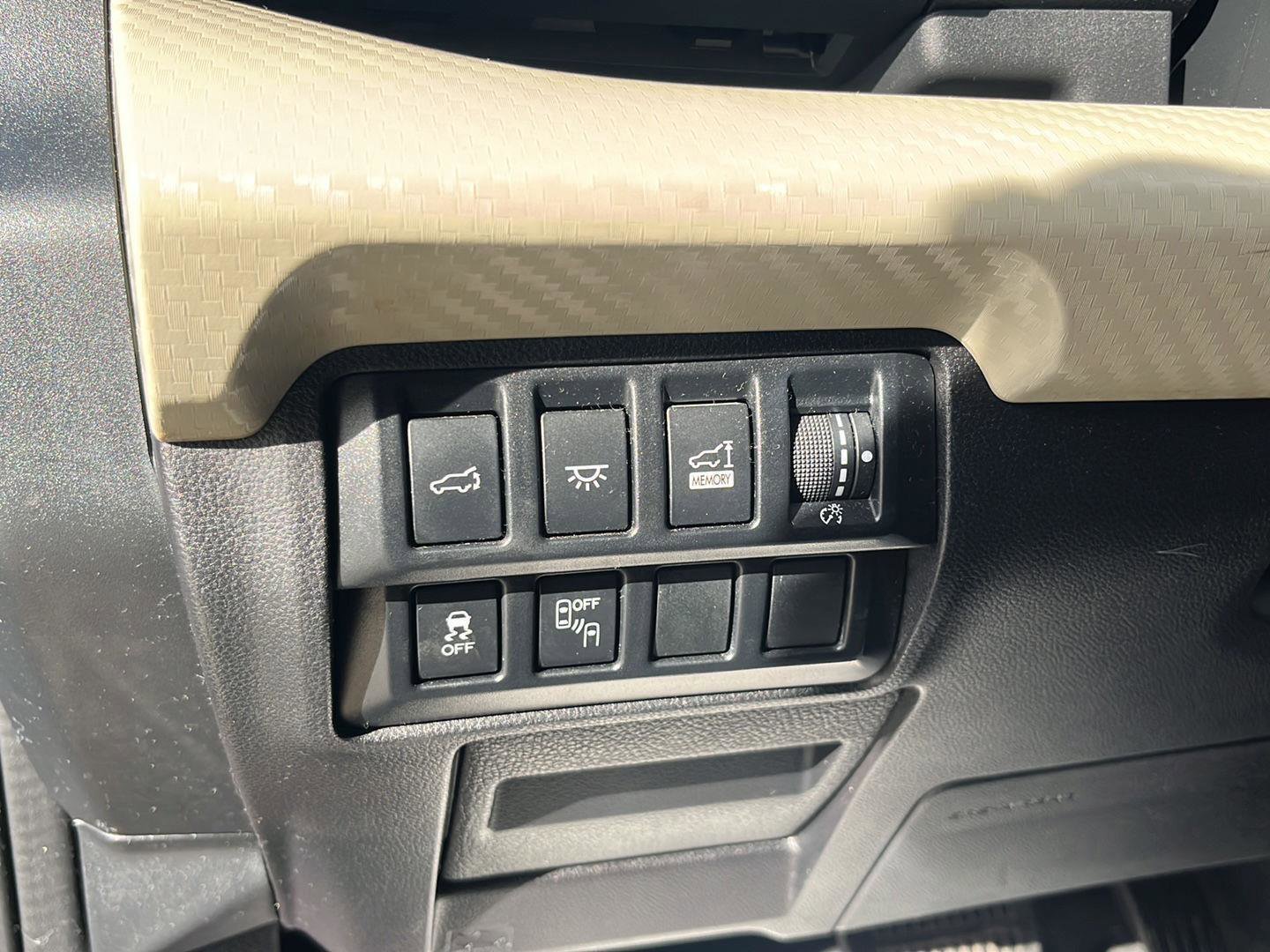 Used 2021 Subaru Ascent Premium w/ Convenience Package image 15