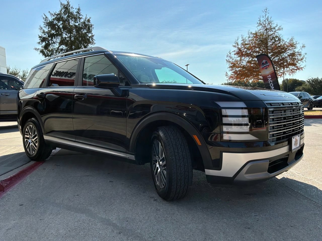 Used 2026 Hyundai Palisade SEL FWD image 4