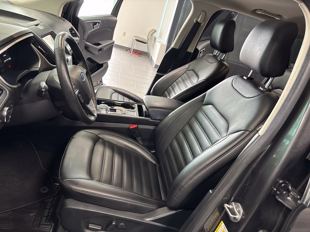 Used 2020 Ford Edge SEL AWD/4WD image 27