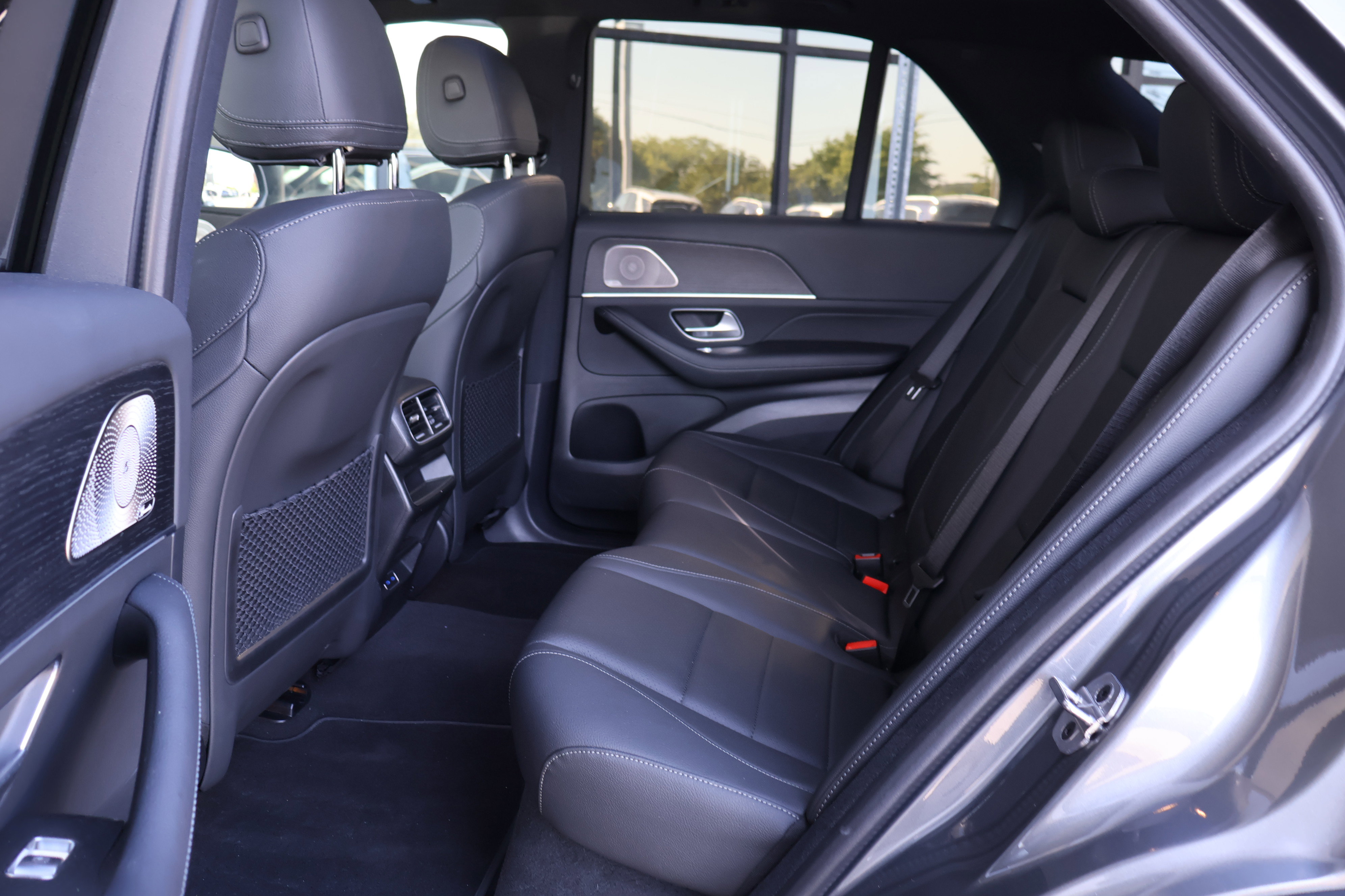 Certified 2025 Mercedes-Benz GLE 450e 4MATIC image 17