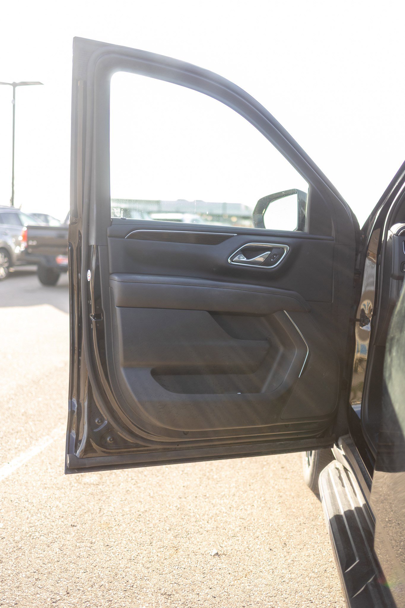 Used 2023 GMC Yukon XL SLE image 38