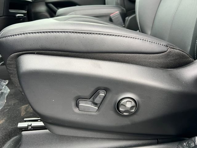 New 2026 Chrysler Pacifica Select AWD/4WD image 10