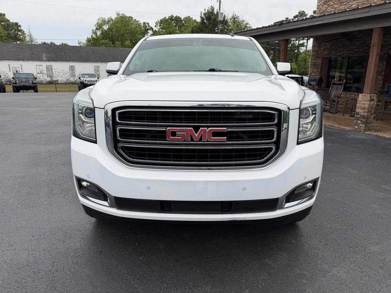 Used 2015 GMC Yukon SLE AWD/4WD image 3