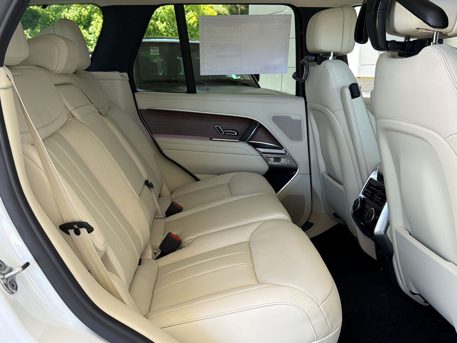 New 2026 Land Rover Range Rover SE AWD/4WD image 30