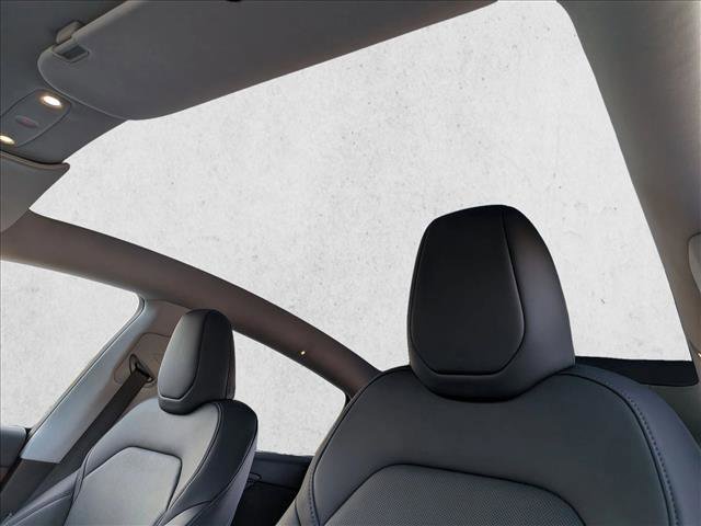 Used 2026 Tesla Model Y Long Range image 14