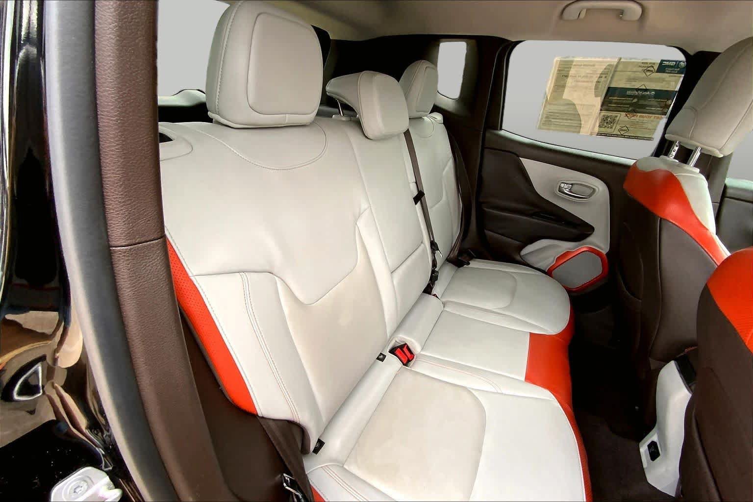 Used 2015 Jeep Renegade Limited AWD/4WD image 19