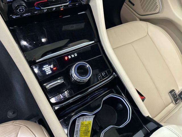 Used 2023 Jeep Grand Cherokee 4WD 4xe w/ Luxury Tech Group II image 20