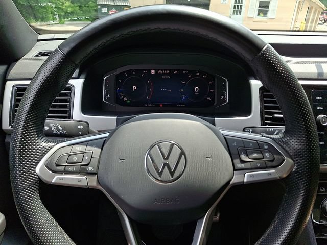 Used 2023 Volkswagen Atlas Cross Sport SEL R-Line AWD/4WD image 22