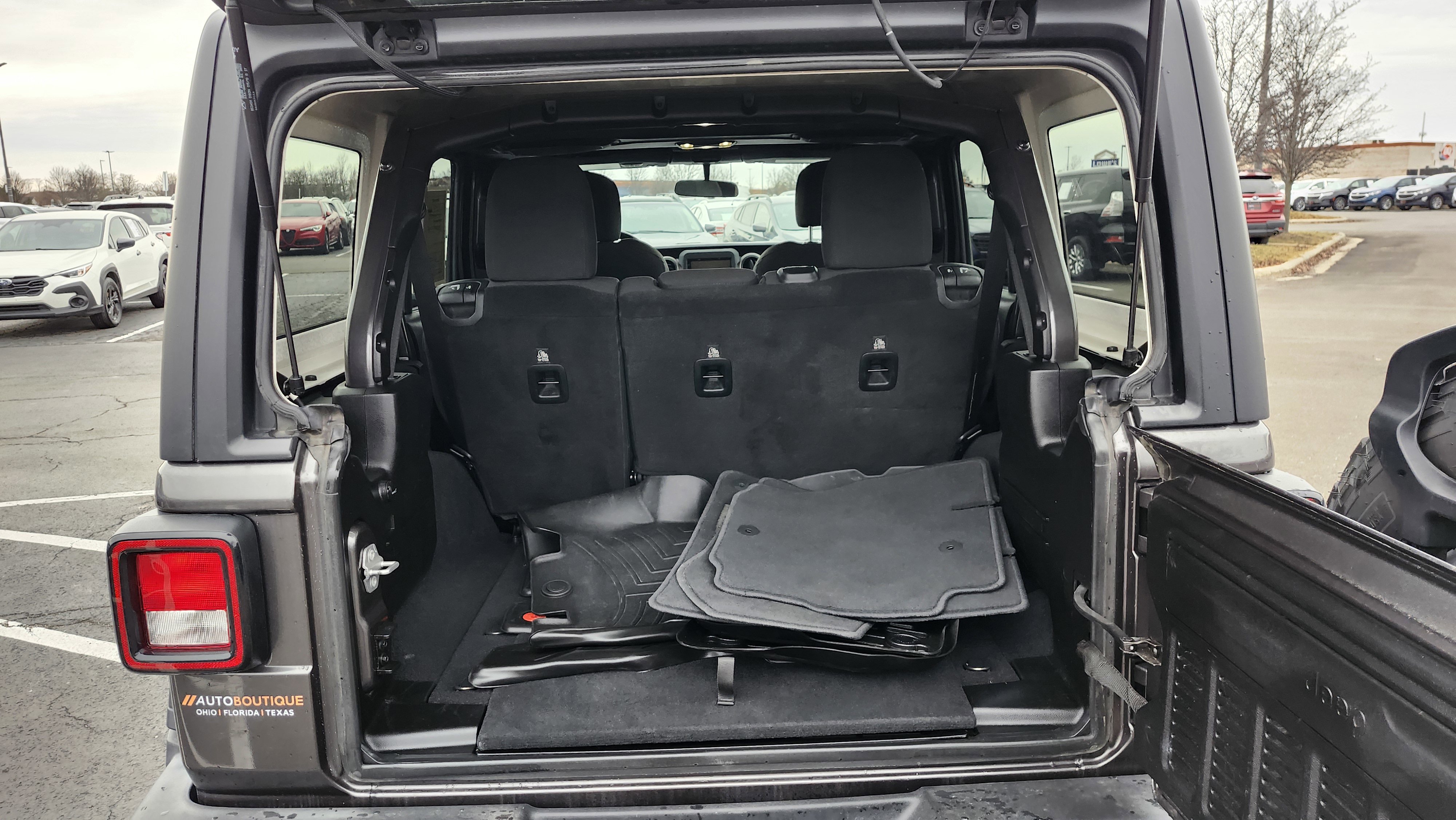 Used 2019 Jeep Wrangler Unlimited Sport S image 21