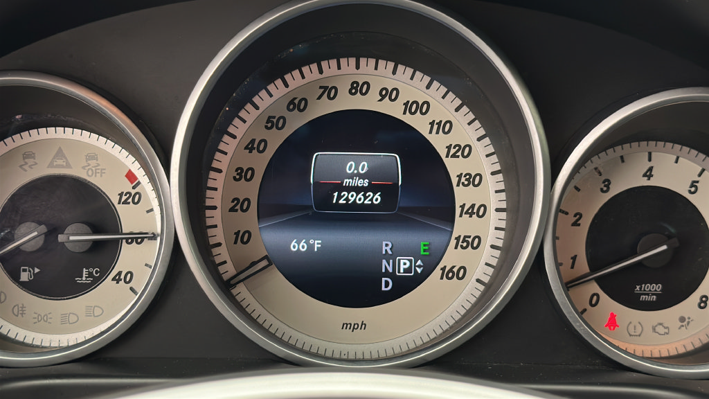 Used 2016 Mercedes-Benz E 350 4MATIC Sedan image 17