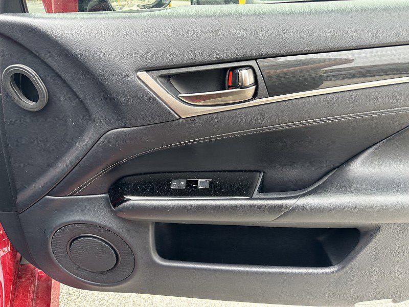 Used 2016 Lexus GS 200t image 32