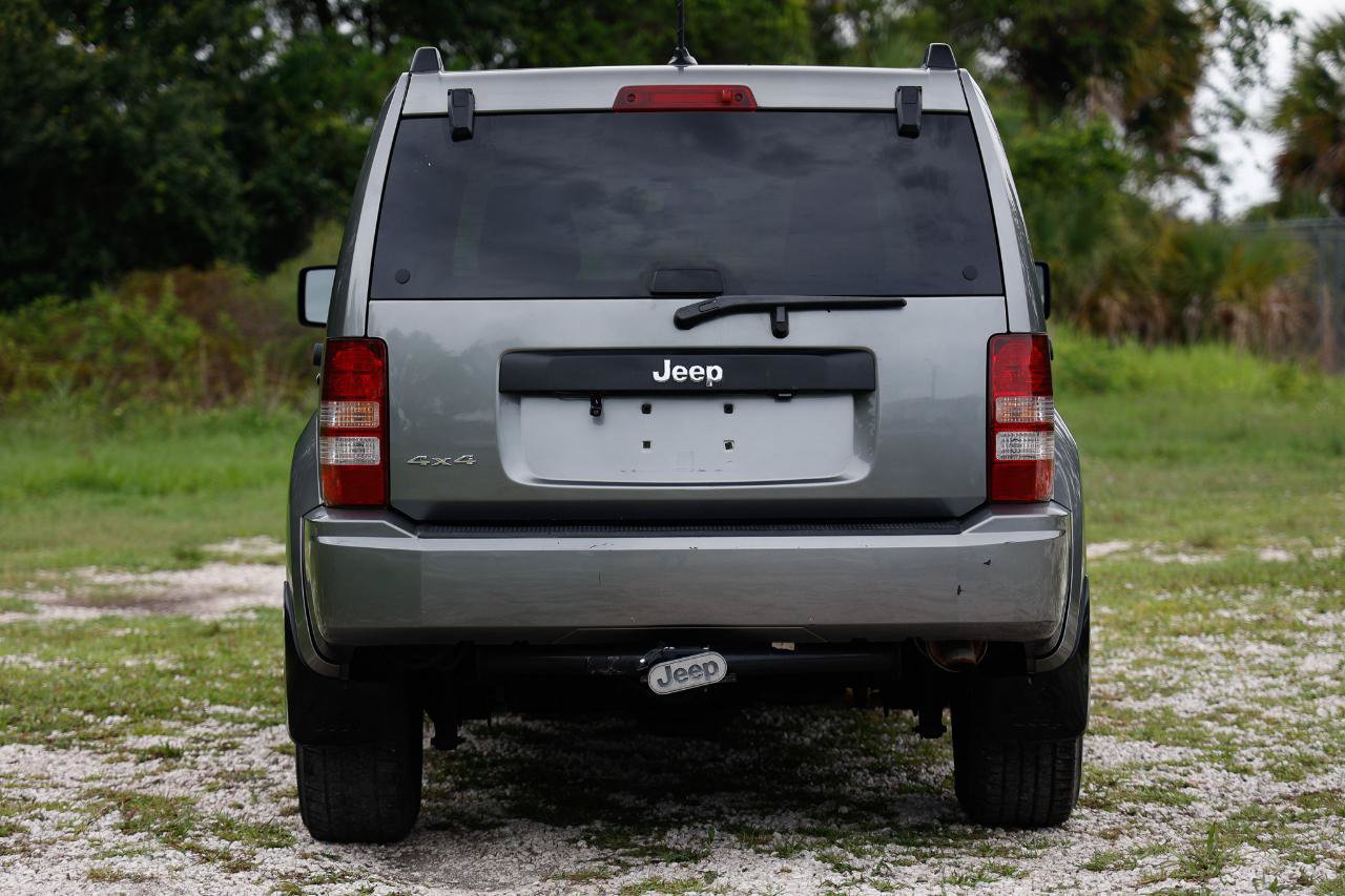 Used 2012 Jeep Liberty Sport w/ Popular Equipment Group AWD/4WD image 7