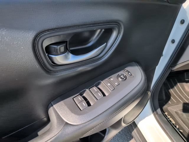 Used 2023 Honda HR-V LX image 10