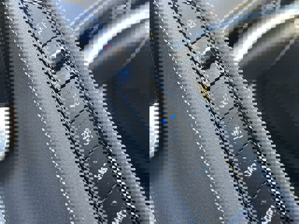 Certified 2023 Chevrolet Corvette Stingray Preferred Conv w/ 2LT image 21