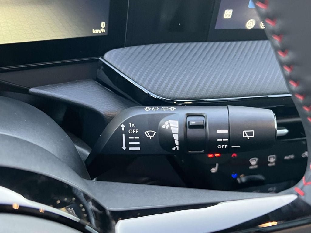 New 2026 Nissan Kicks SR w/ SR Premium Package AWD/4WD image 19