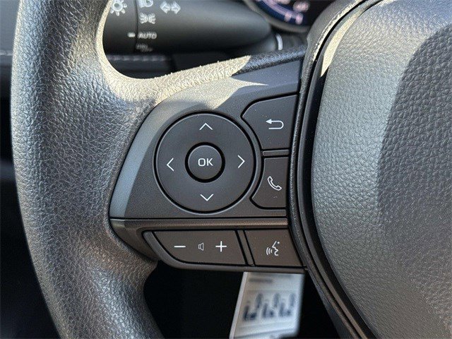 Used 2025 Toyota RAV4 XLE image 24