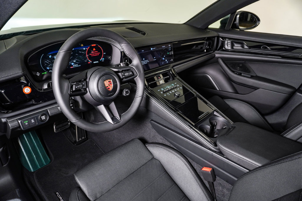 New 2026 Porsche Panamera 4 AWD/4WD image 4