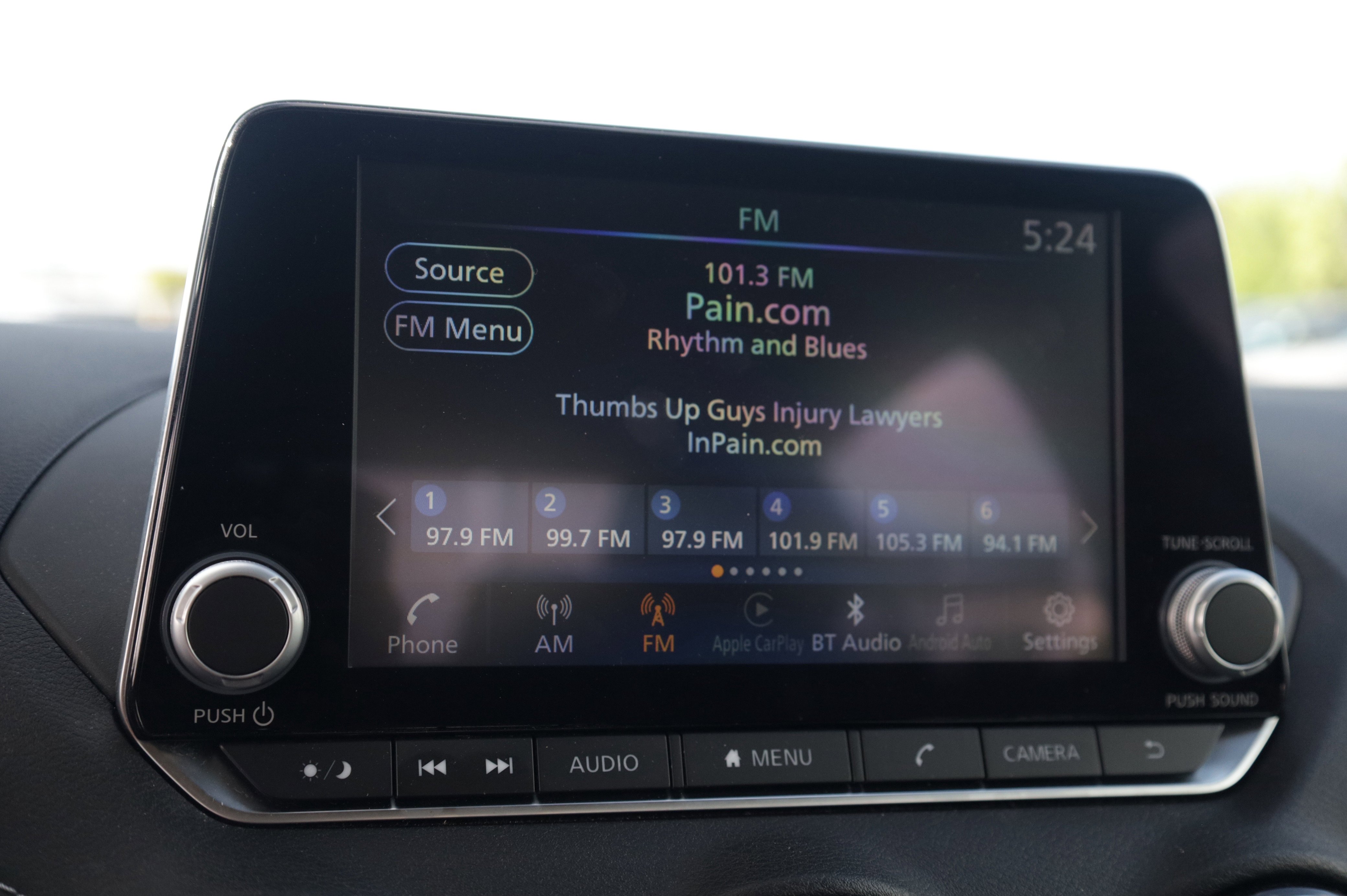 Used 2024 Nissan Sentra SV FWD image 24
