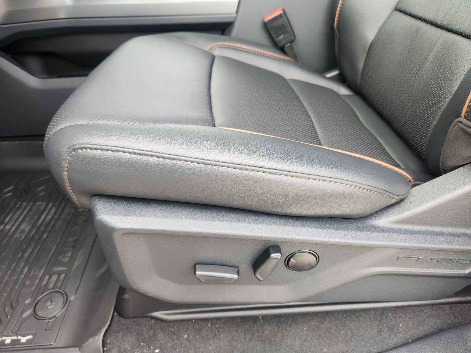 New 2026 Ford F250 Lariat image 23