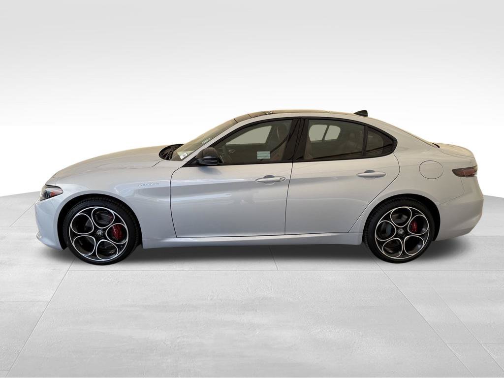 New 2026 Alfa Romeo Giulia AWD image 8