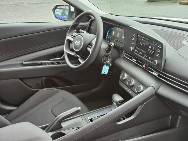 New 2026 Hyundai Elantra SE FWD image 10