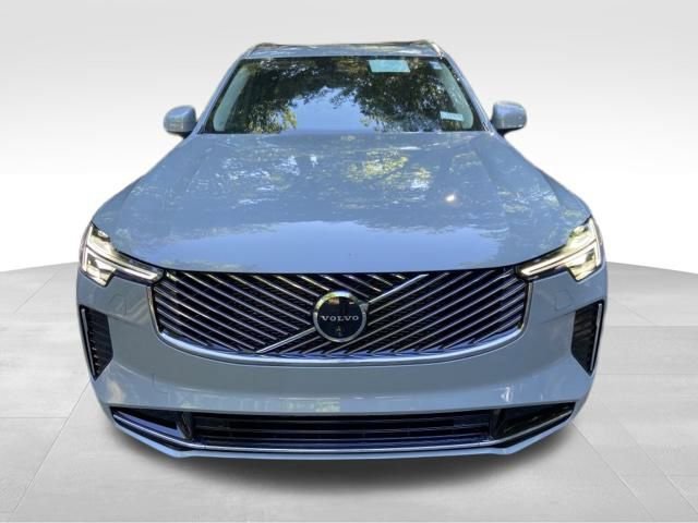 New 2026 Volvo XC90 B6 Plus w/ Protection Package Premier image 2