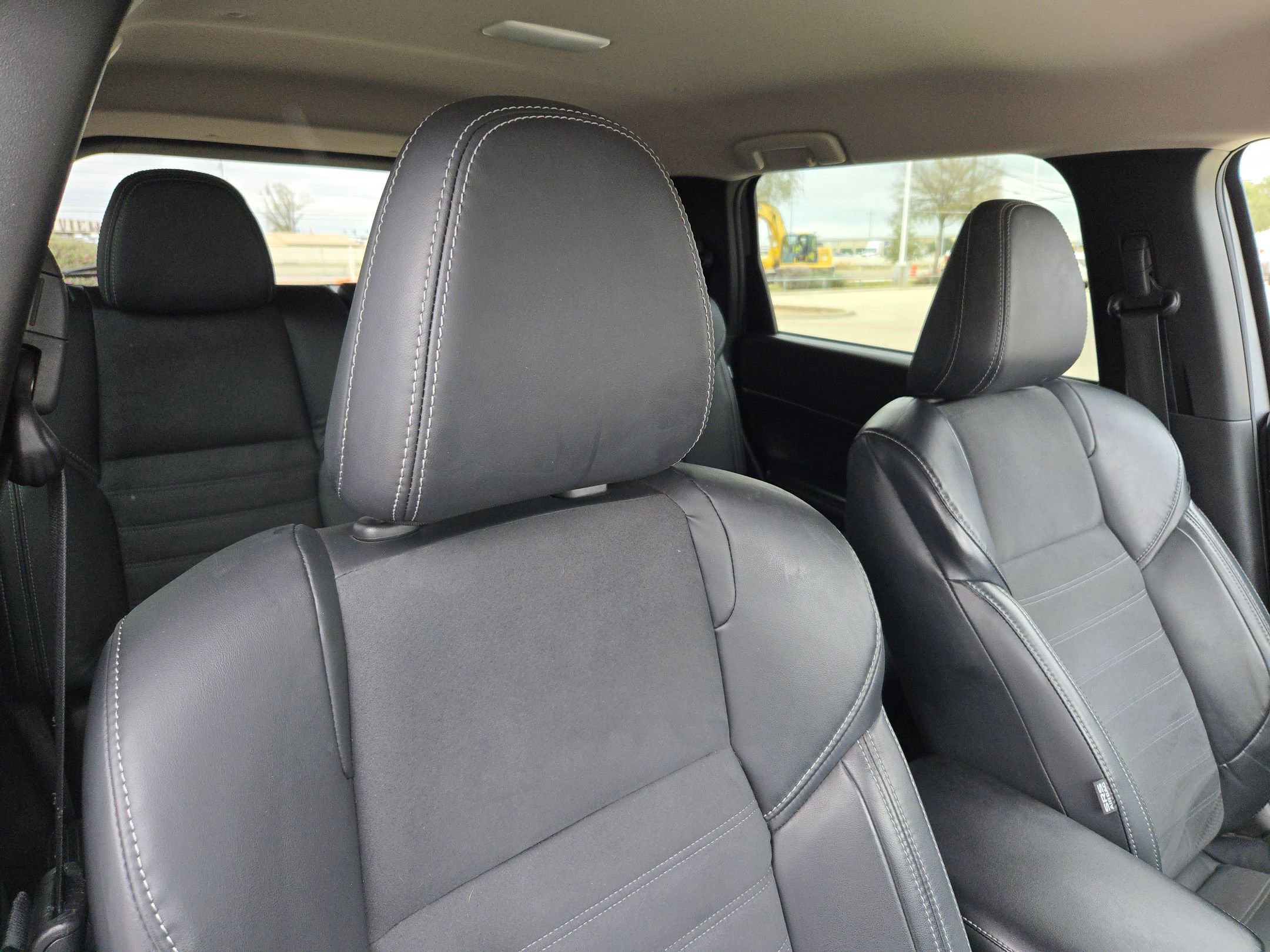 Used 2022 Mitsubishi Outlander SE image 32