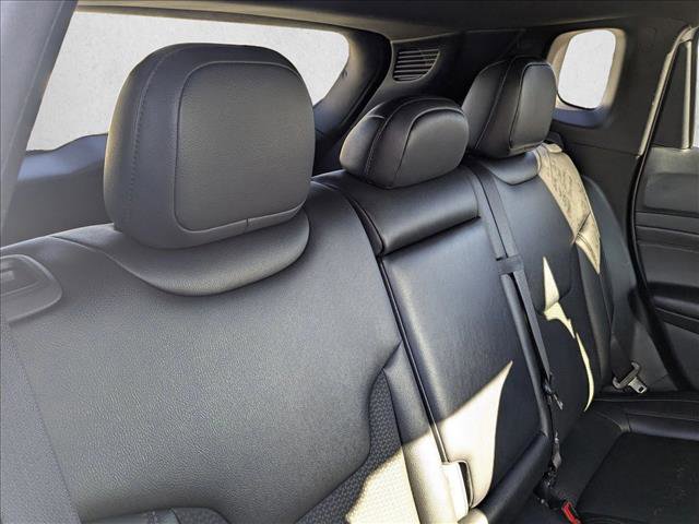 Used 2024 Jeep Compass Trailhawk image 16