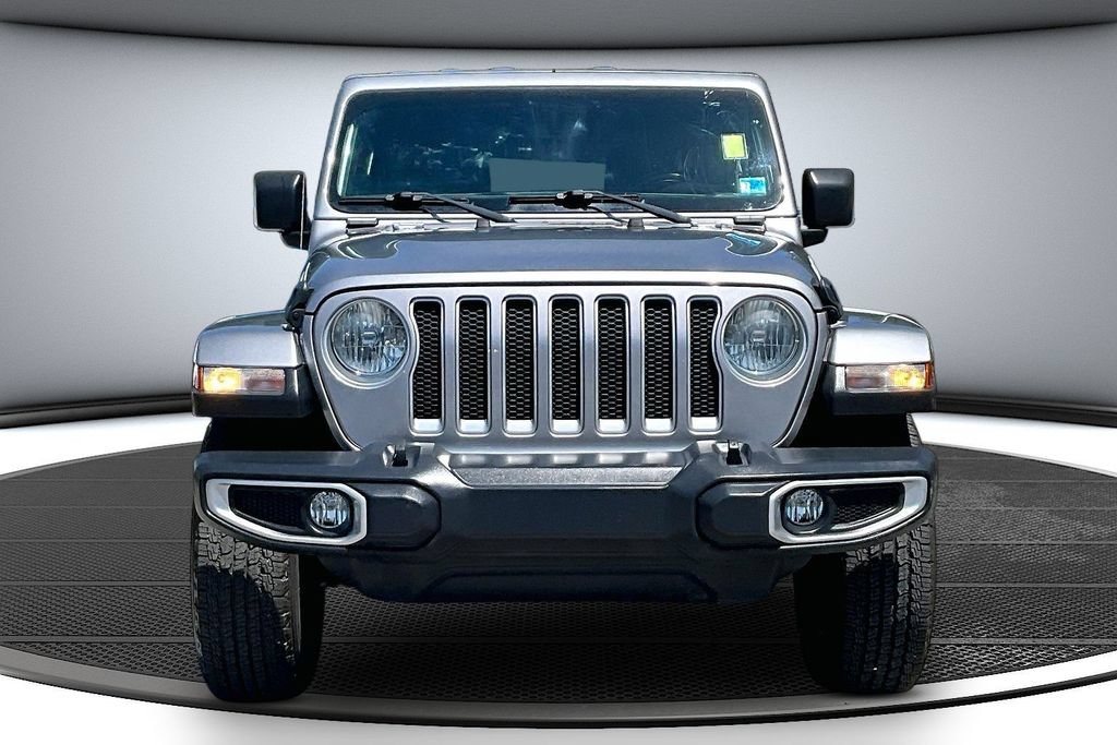 Used 2018 Jeep Wrangler Unlimited Sahara AWD/4WD image 2