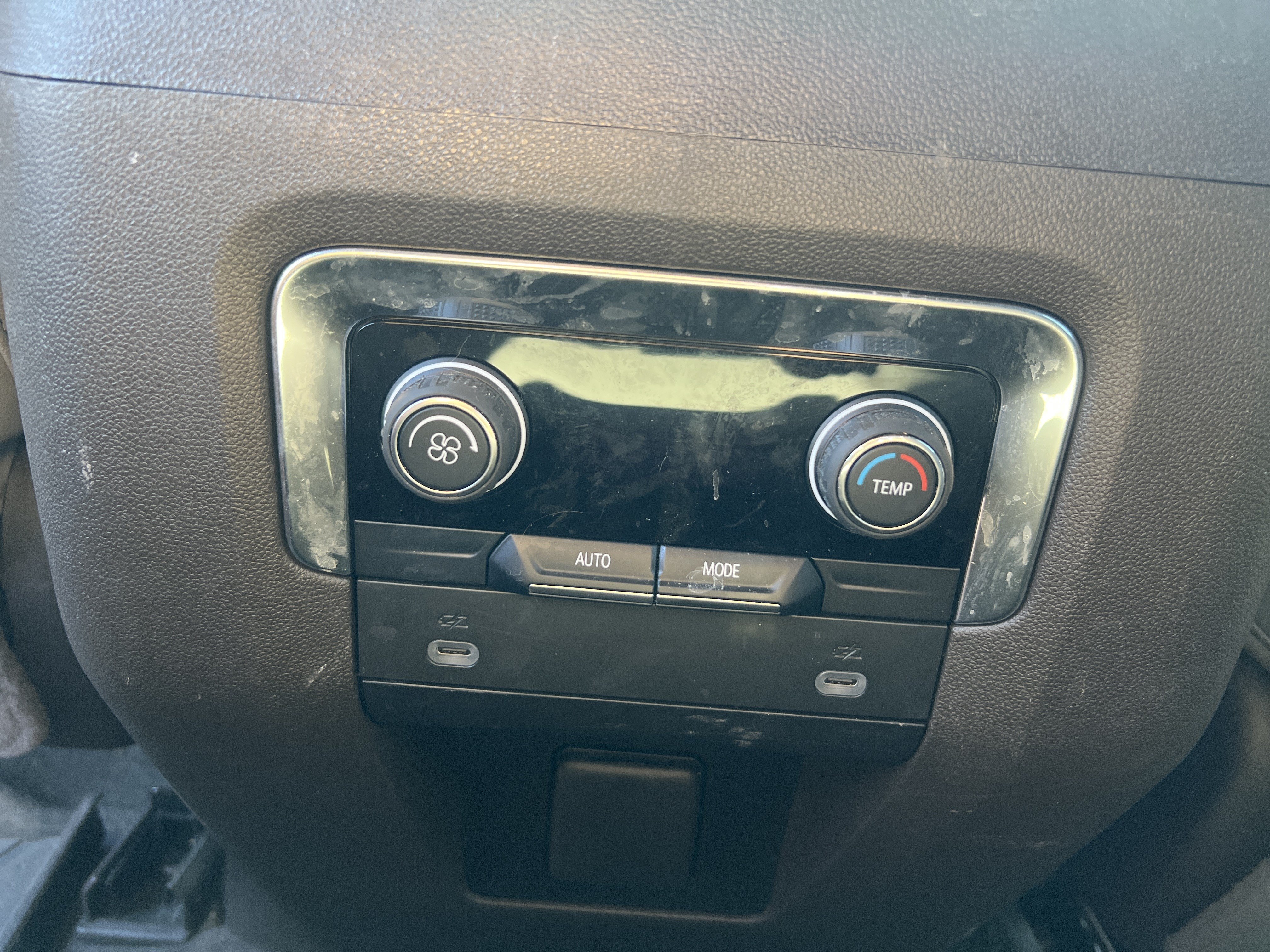 Used 2023 Chevrolet Tahoe Z71 AWD/4WD image 40