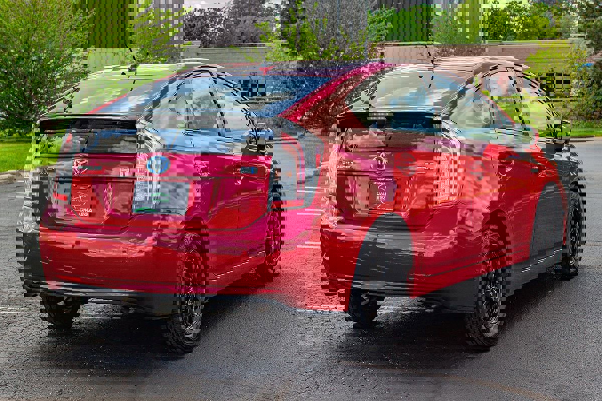 Used 2015 Toyota Prius Three FWD image 9