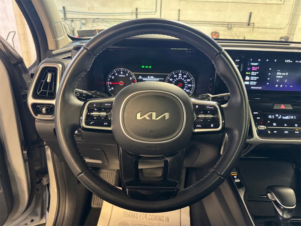 Certified 2023 Kia Sorento X-Line EX image 15