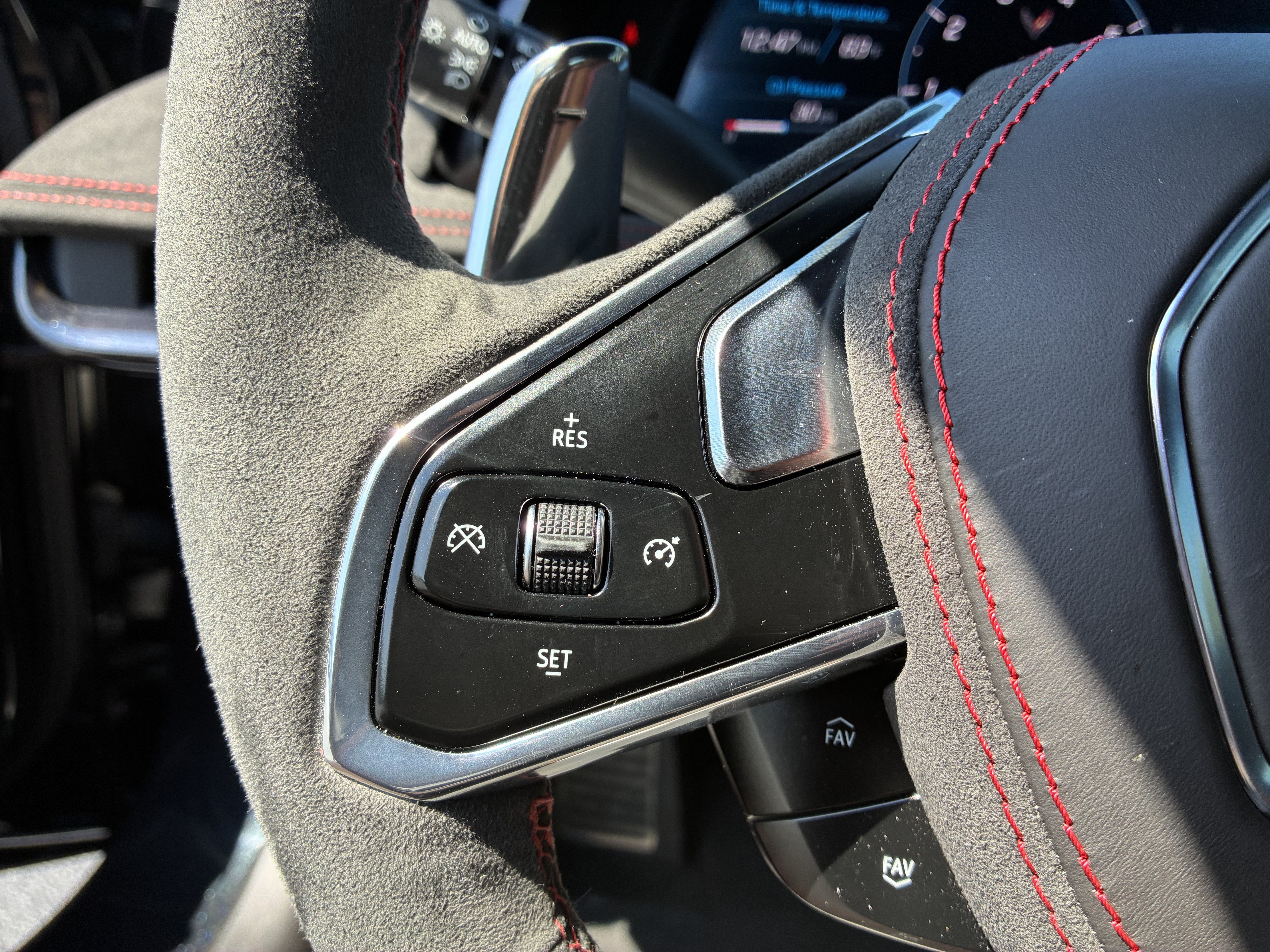Used 2023 Chevrolet Corvette Stingray Premium Cpe w/ Z51 Performance Package RWD image 22