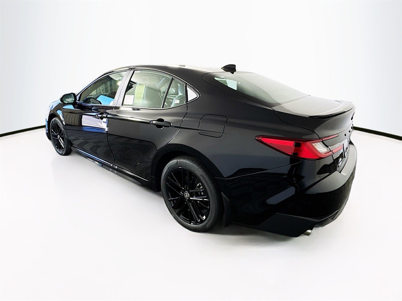 New 2026 Toyota Camry SE image 4