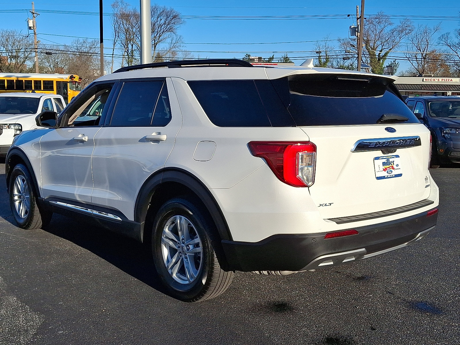 Used 2023 Ford Explorer XLT w/ Equipment Group 202A image 4