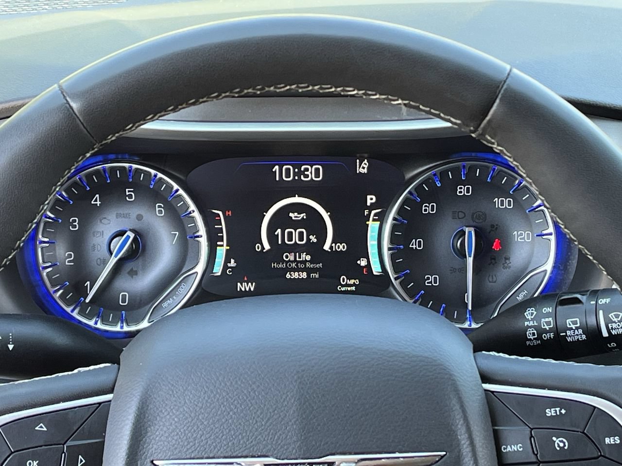 Used 2024 Chrysler Pacifica Touring-L FWD image 13